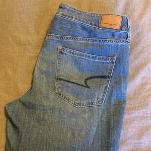 American Eagle high waisted cropped jeans
